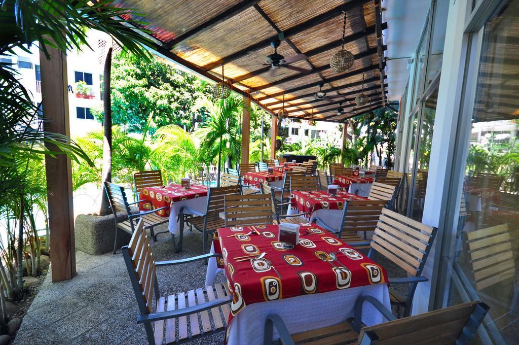 Alba Suites Acapulco Buitenkant foto
