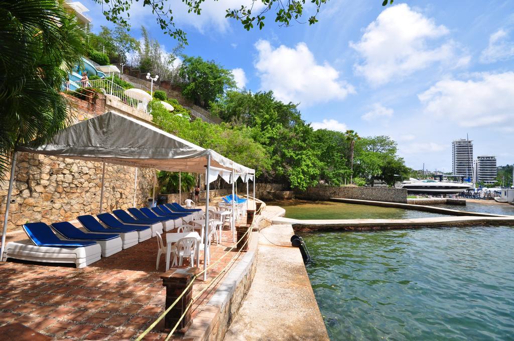 Alba Suites Acapulco Buitenkant foto